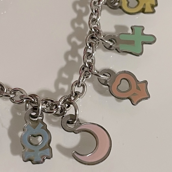 Sailor Moon 🌙💕 Charm Bracelet & Keychain - Picture 3 of 5